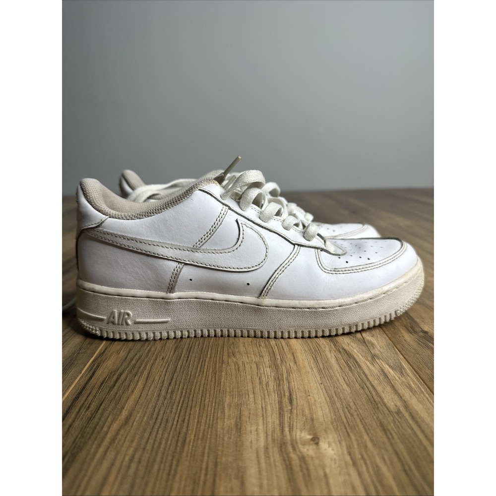 Nike Air Force 1 le Low Triple White Size 6.5Y GS DH2920-111